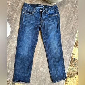 American Eagle Crop Stretch Jeans - Size 6
